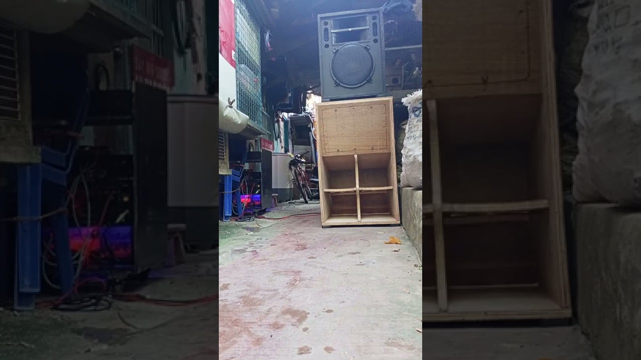 sound check CV box D15 700wats and mid D12 300wats hi 150wats