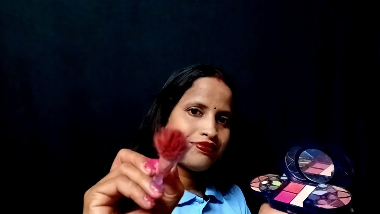 ASMR  Makeup  application (person attention)
