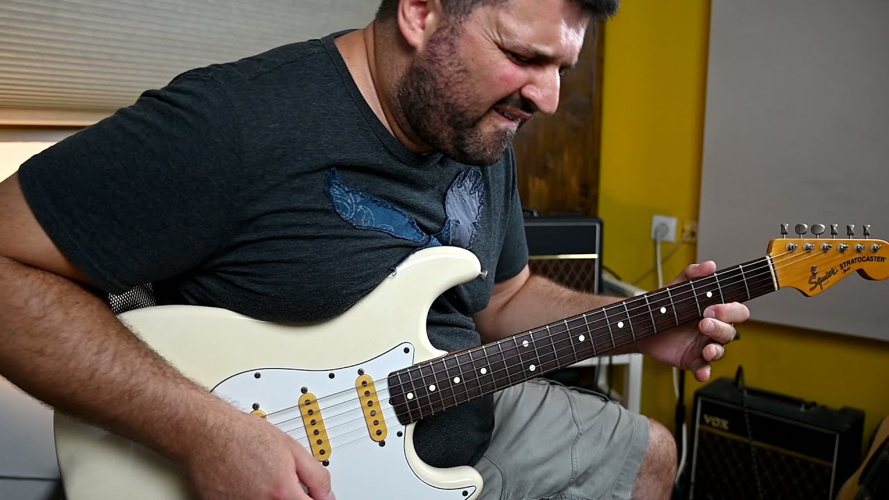 Squier JV 1983 by Fender / Blues-Jazz / played by Asa