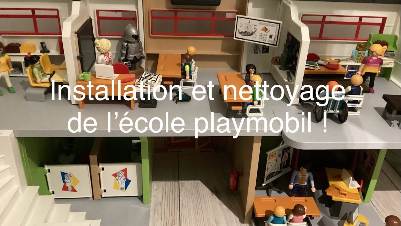 Installation et nettoyage de l’école playmobil- Le petit monde d’Alilé