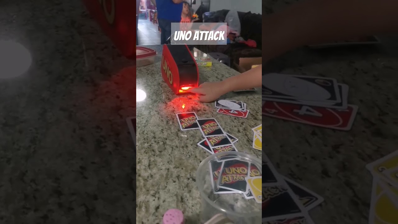 Jugando UNO ATTACK #juegodemesauno