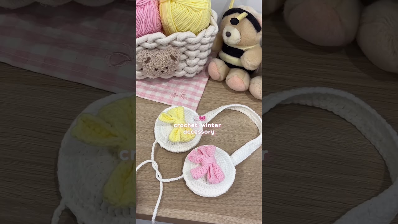 crochet winter accessory earmuff💗