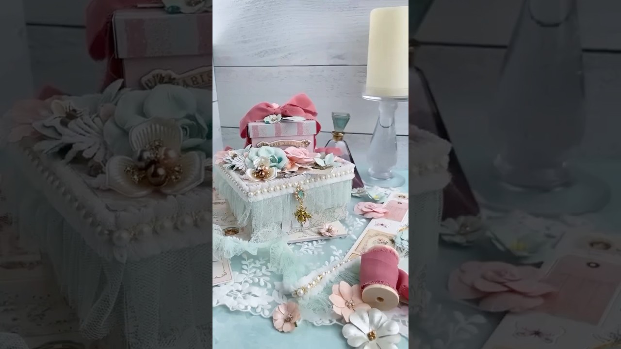 Shabby chic trinket box | DIY gift box with laces and trims #papercrafts #diyprojects #shabbychic