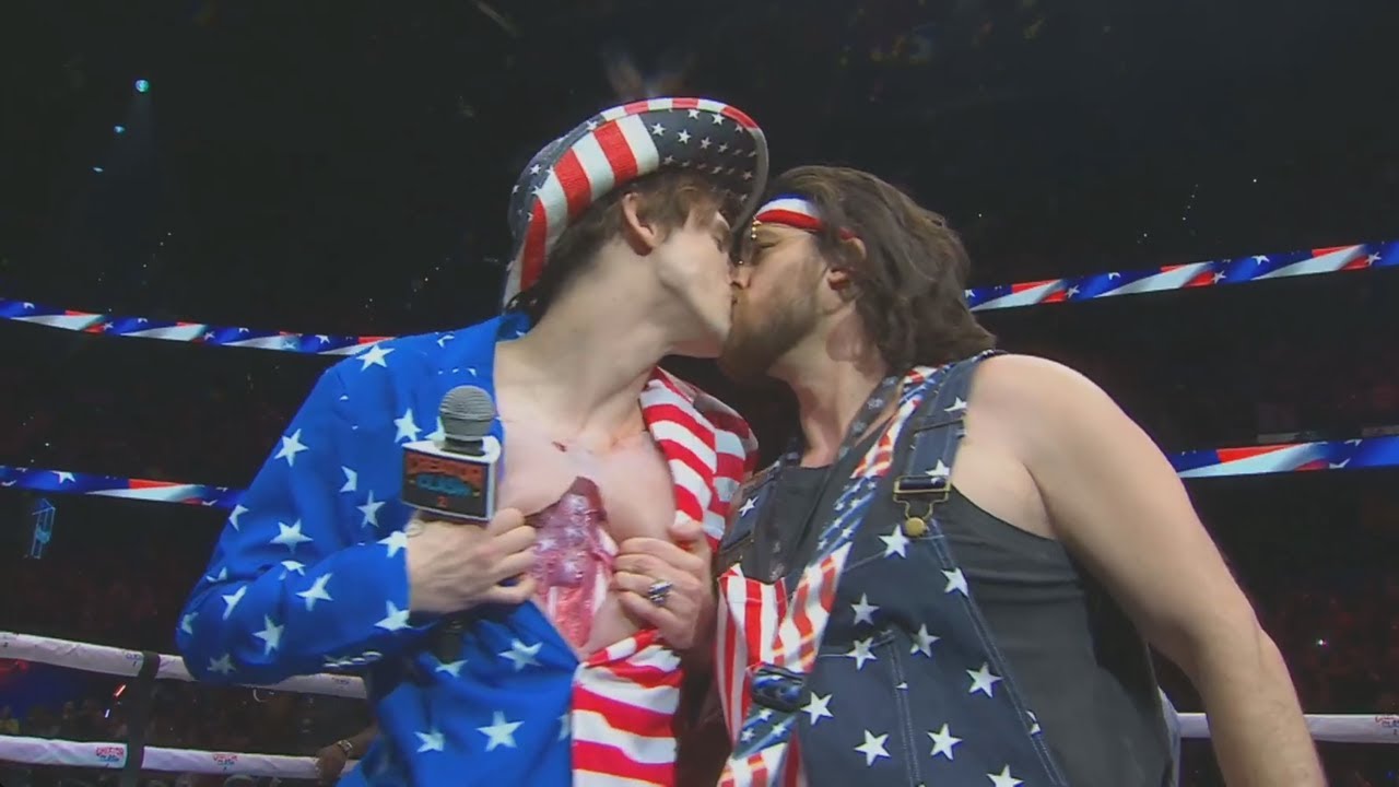 Supermega sings the USA National Anthem at Creator Clash 2