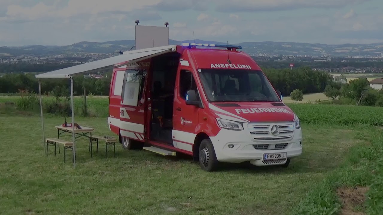 Kommandofahrzeug der Freiw. Feuerwehr Ansfelden