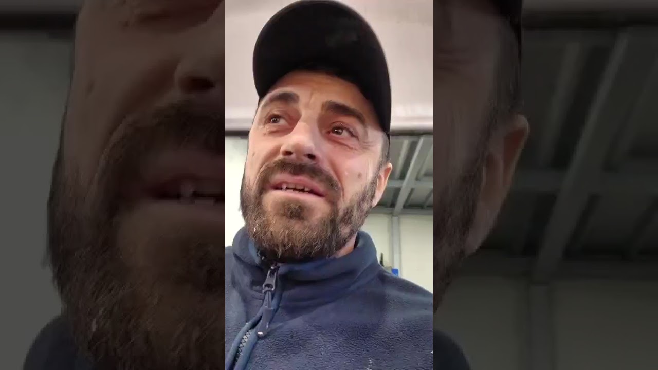 Ти се радвай… Гената вече търси автобус! 🚌💀па сме ние Иван Ванов 
