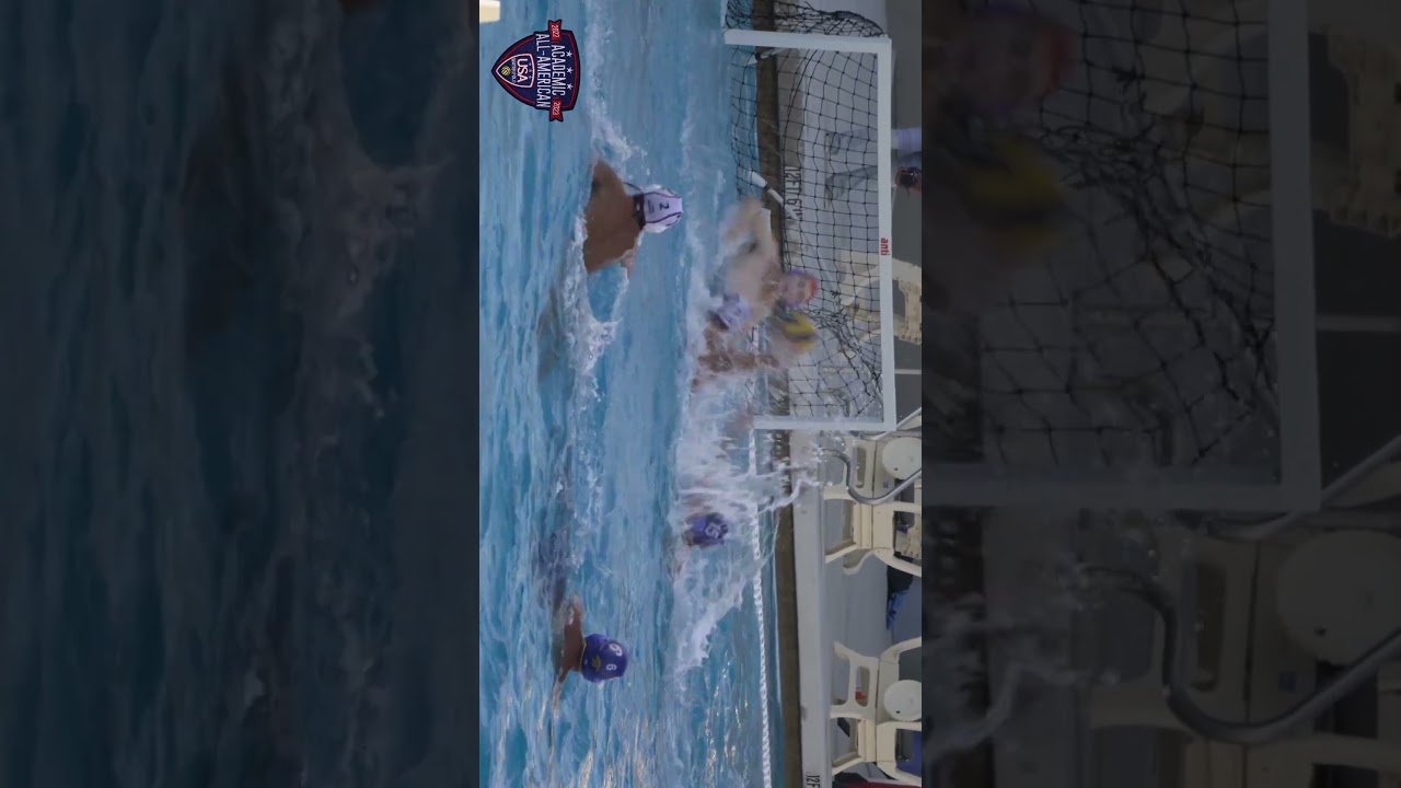 ❄️Santa Claus is coming to town...! 🦌   #waterpolo #poloaquatico #v&iacute;zilabda  #pallanuoto