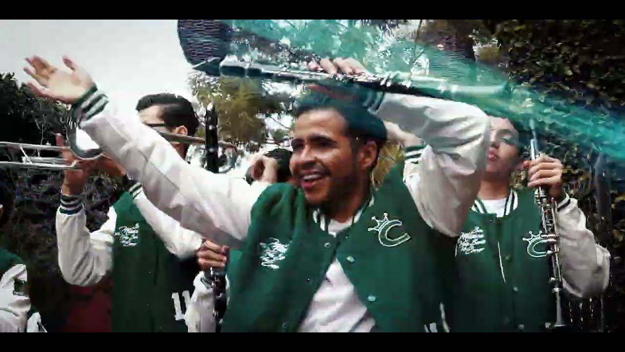Banda Los Coyulitos - Levantando Las Manos [Official Video]
