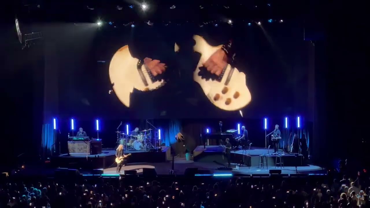 Stevie Nicks — Edge of Seventeen - Live in Atlantic City