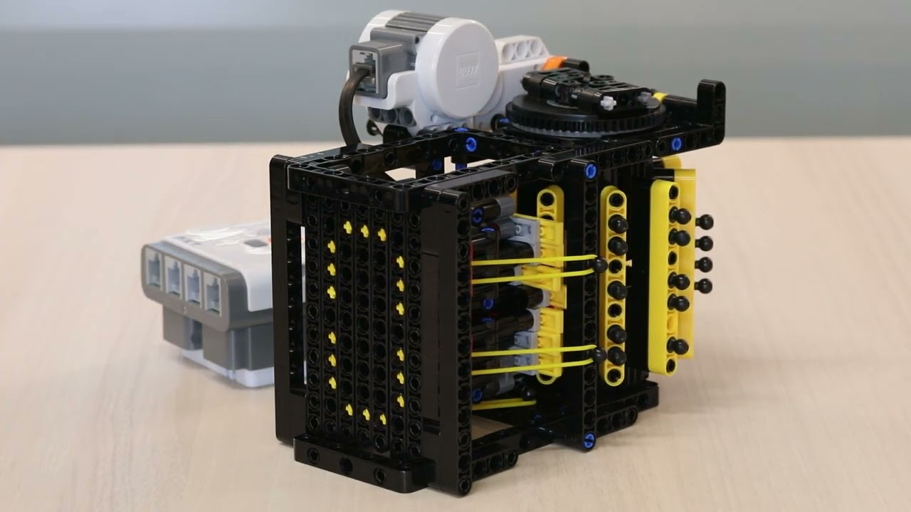 Mechanical 7-Segment Display from 0 to 9 with follower cams and Rubber Bands / LEGO Technic