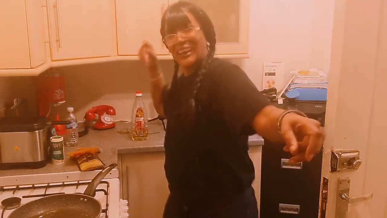 CURRY CHICKEN DANCE OFF! || Dancing and Cooking for 40 minutes straight 