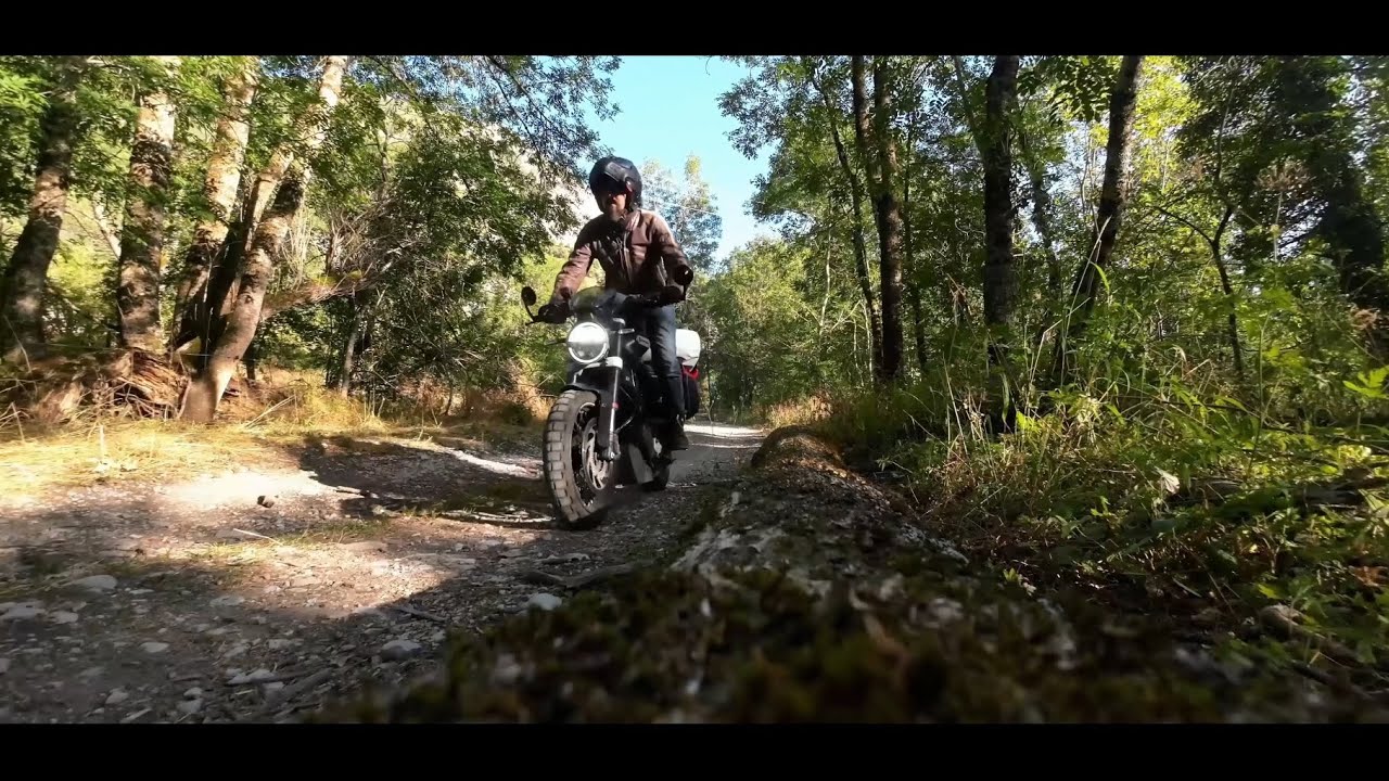 Road Trip - HUSQVARNA SVARTPILEN 125 -Camping sauvage - Colmars les Alpes - 2023