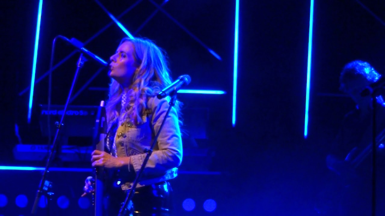 Candy Dulfer - Playing @ Ewi vocoder