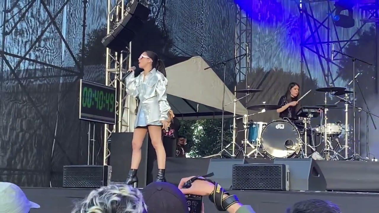 Javiera Mena - Luz De Piedra De Luna (Rock Al Parque 2023)