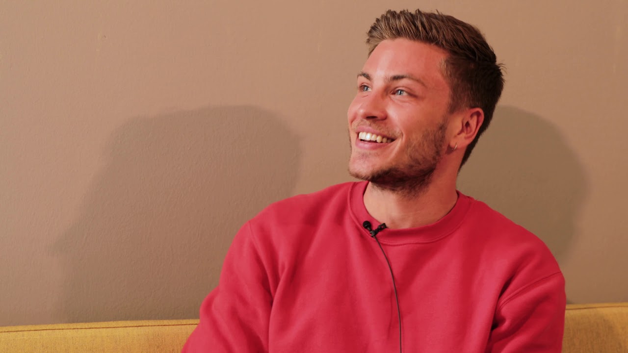 Jannik Schümann im Interview zu DIE DIPLOMATIN - BÖSES SPIEL // UFA FICTION