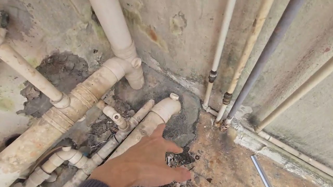高街39號疑舊水管生銹，查找漏水源