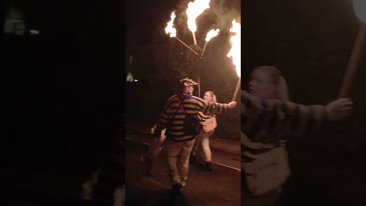 Lewes bonfire night 2025 first parade