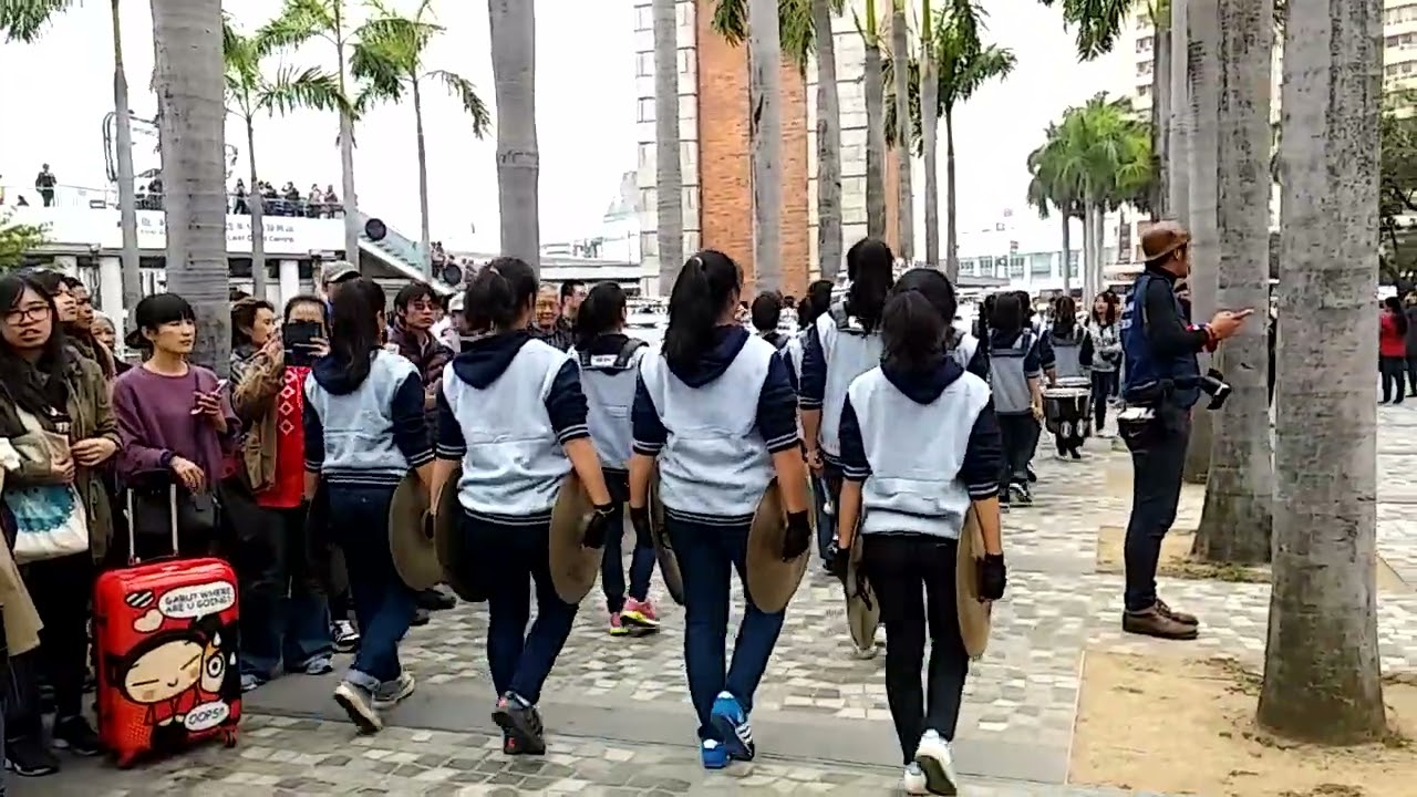 泰國女子步操敲擊樂團 ~ 2015 香港步操管樂大匯演 - 巡遊表演