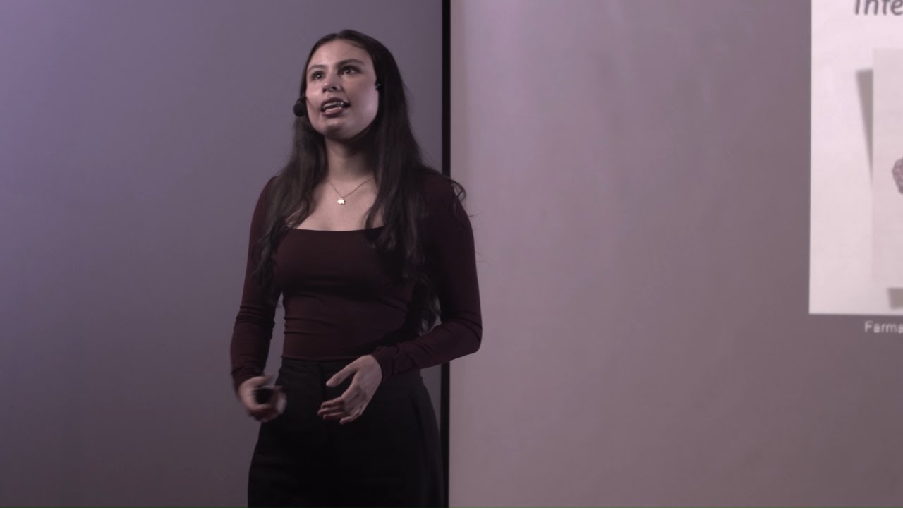 El impacto de tus emociones en tu cuerpo | Laura Sofia Tovar Cardenas | TEDxLCB Youth