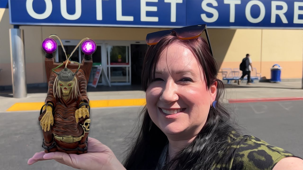 Goodwill Outlet Bins: THIS STRANGE FIND BROUGHT BACK MEMORIES! (Story Time)
