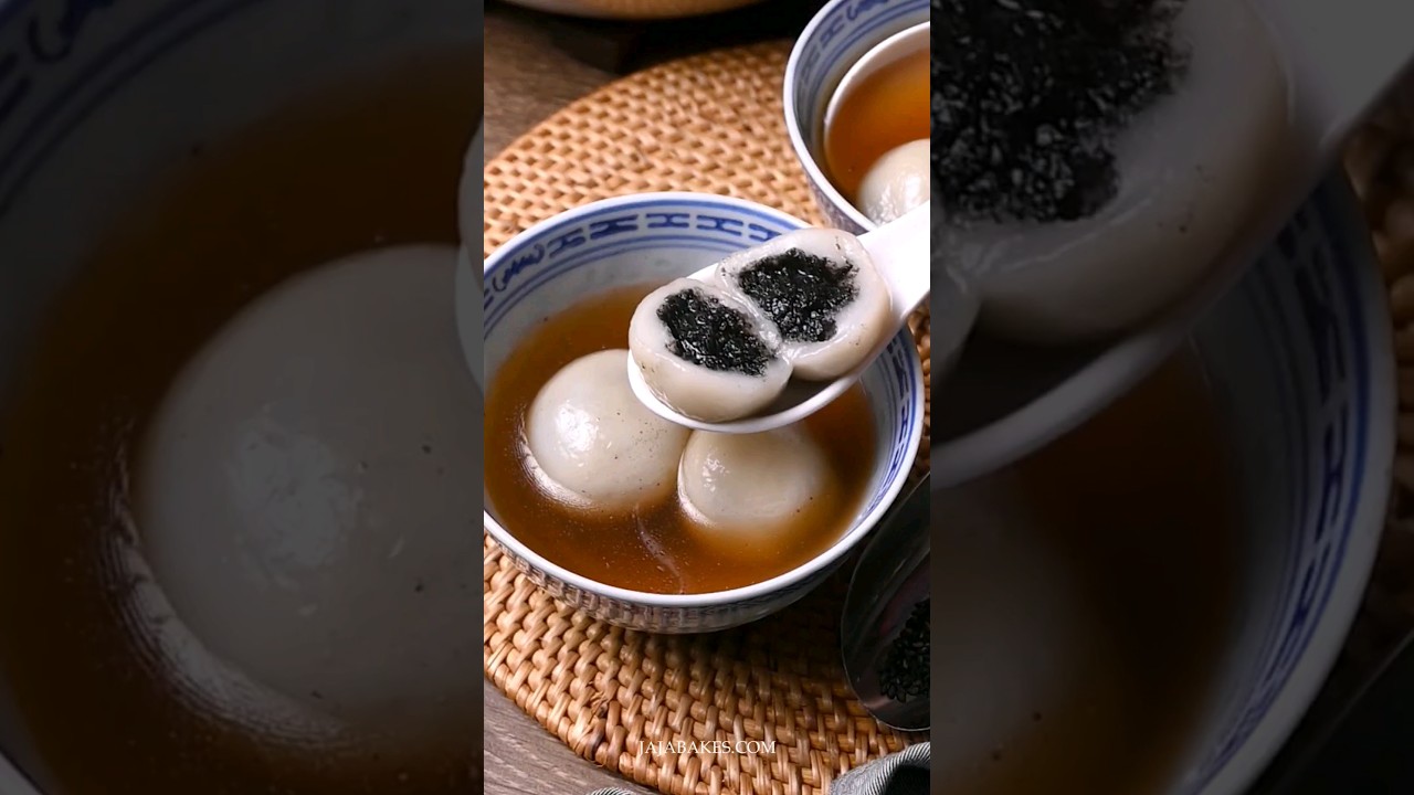 Black Sesame Tang Yuan (Glutinous Rice Balls) 