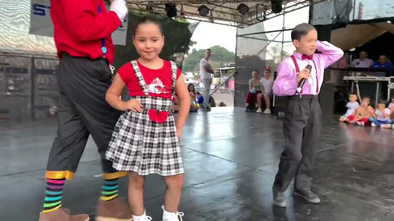 Mi Primera Presentación en tarima