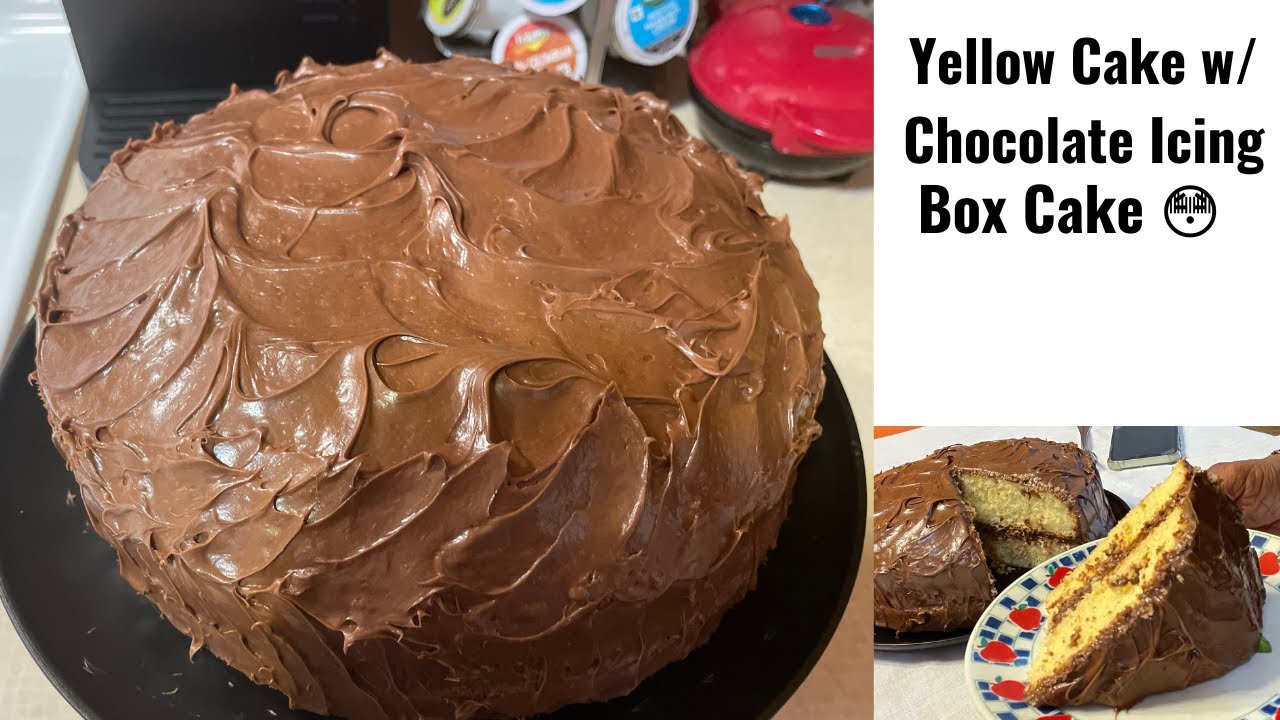 MOIST YELLOW BOX CAKE🍰WITH RICH CREAMY CHOCOLATE🍫FROSTING🧁 #BoxCakeMix #MoistYellowCake