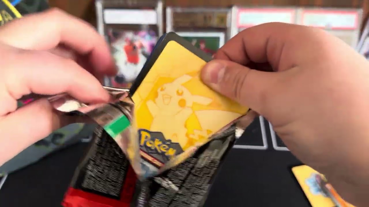 Opening some more phantasmal flames and mega evolutions.