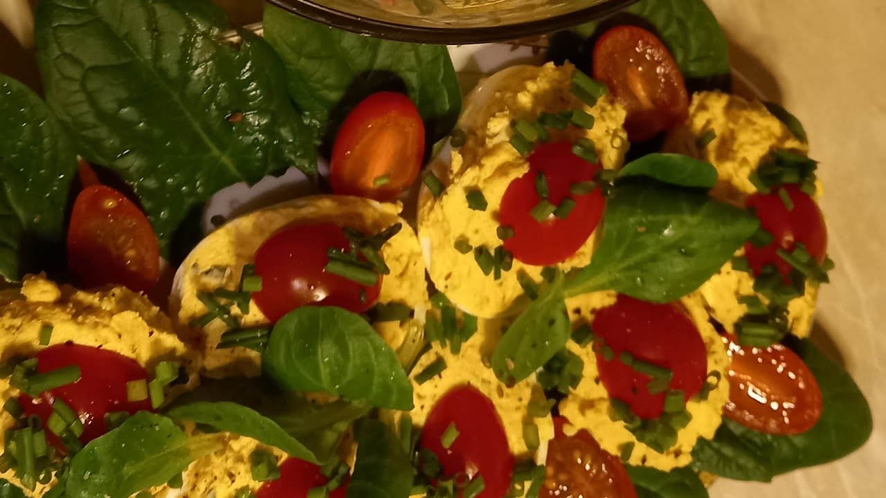 Jak przygotować jajka na świąteczny stół Wielkanocy? - Wersja odchudzona i pełna białka i błonnika. 