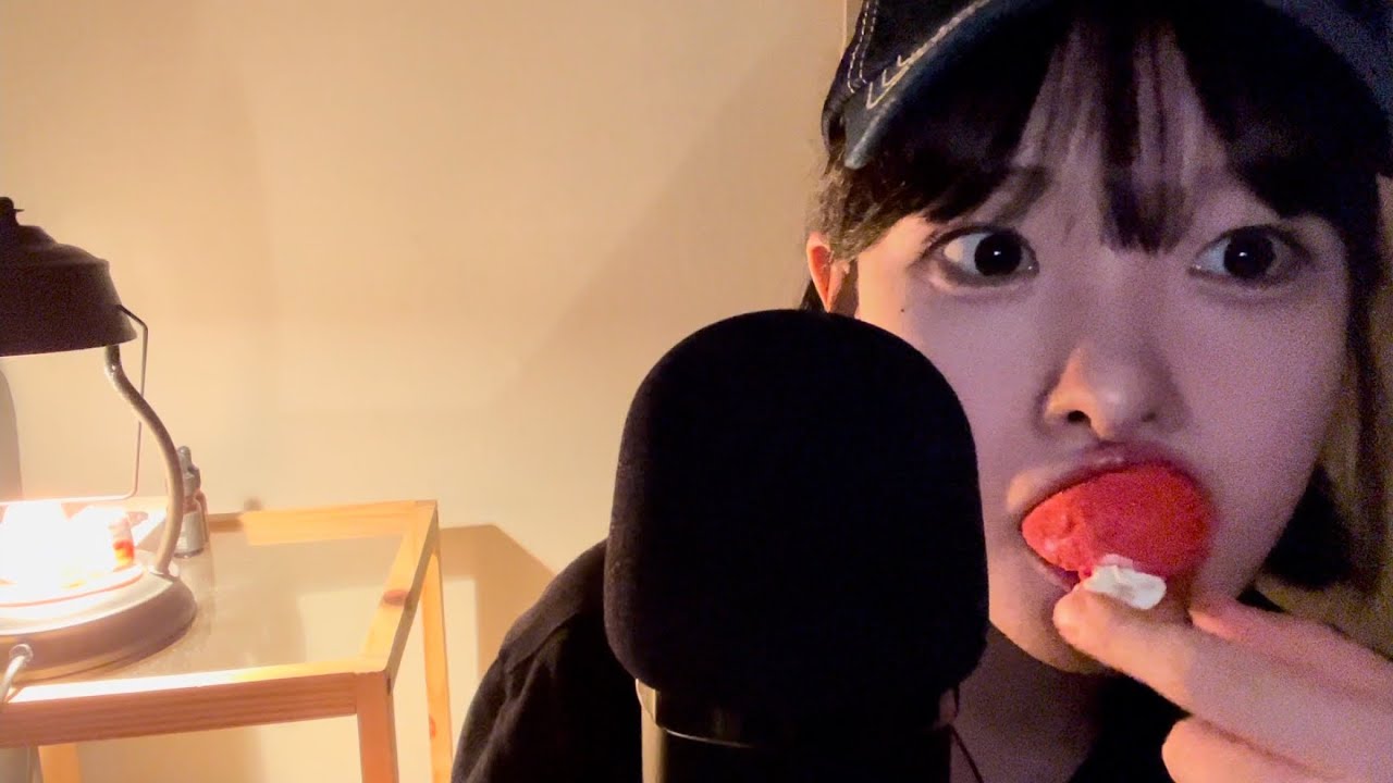 ASMR 젤리이팅사운드🍭(카페알바끝나고 유니폼입고서)/jelly eating sound