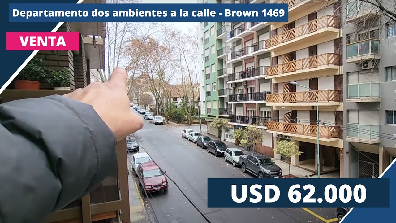 Venta - Departamento dos ambientes con balcón a la calle - Brown 1469