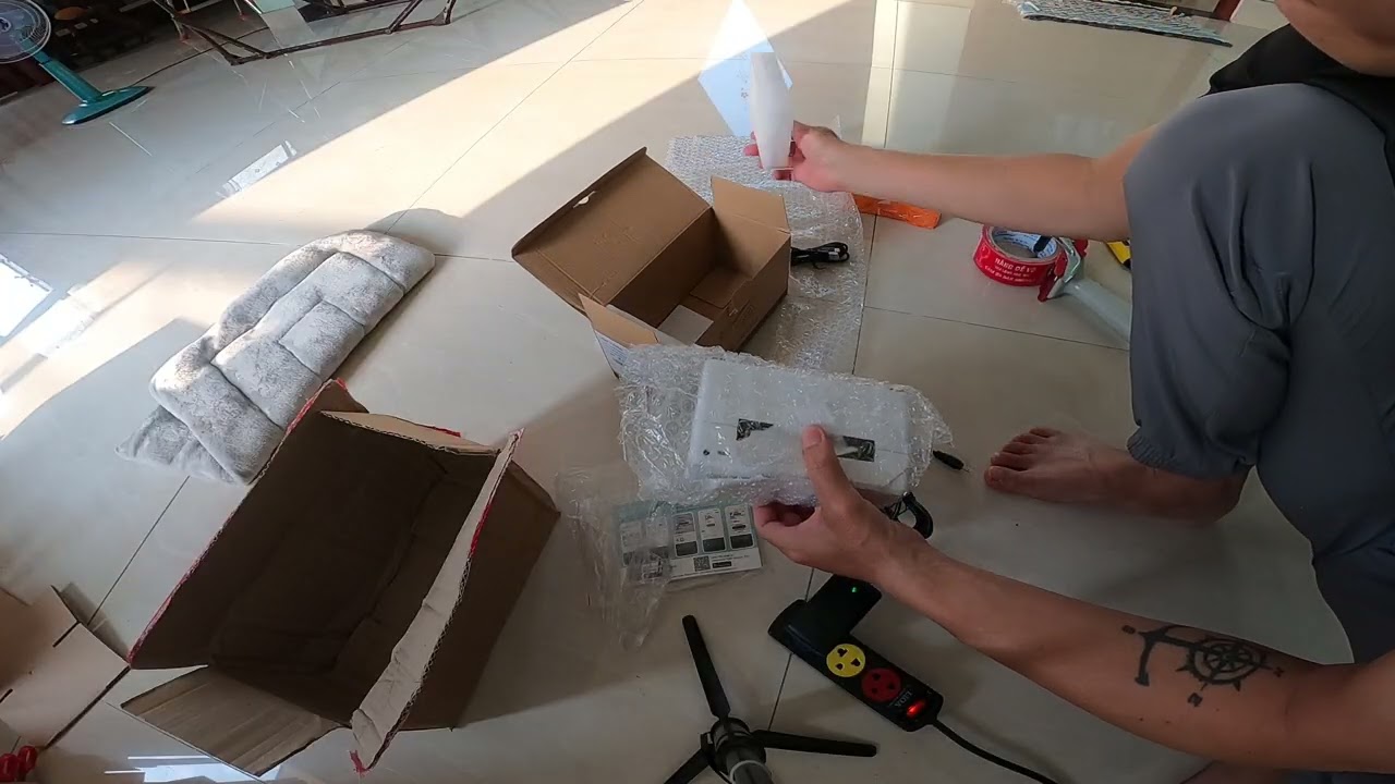 video mở kiện hàng shopee id 2603070G2DTDX15