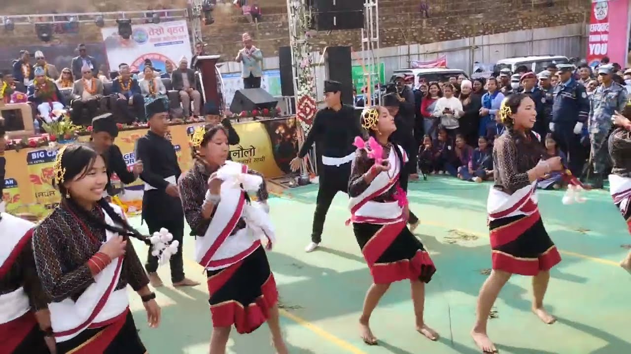 Aila Luwaya Dance Performance by Modern Nepal School Students | Newari Cultural Showcase #dance