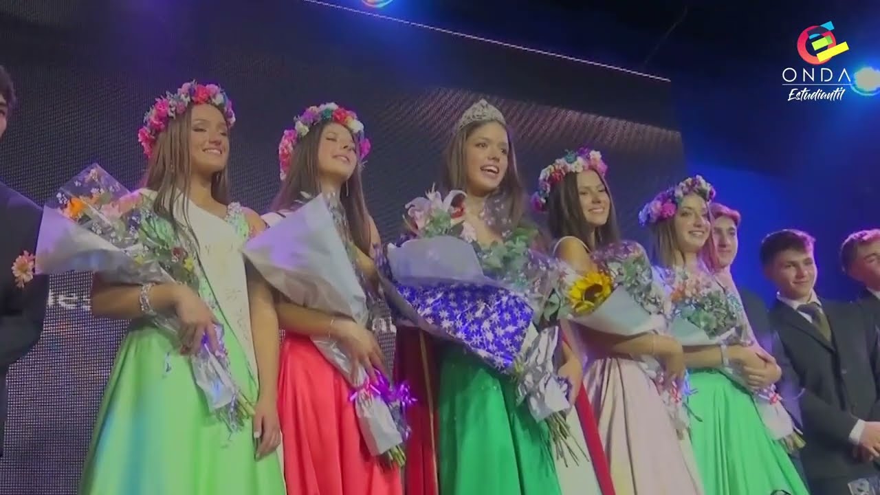 #ondaestudiantil 🌺Victoria Grenni es la nueva reina👑 del Colegio Santa Bárbara 2023