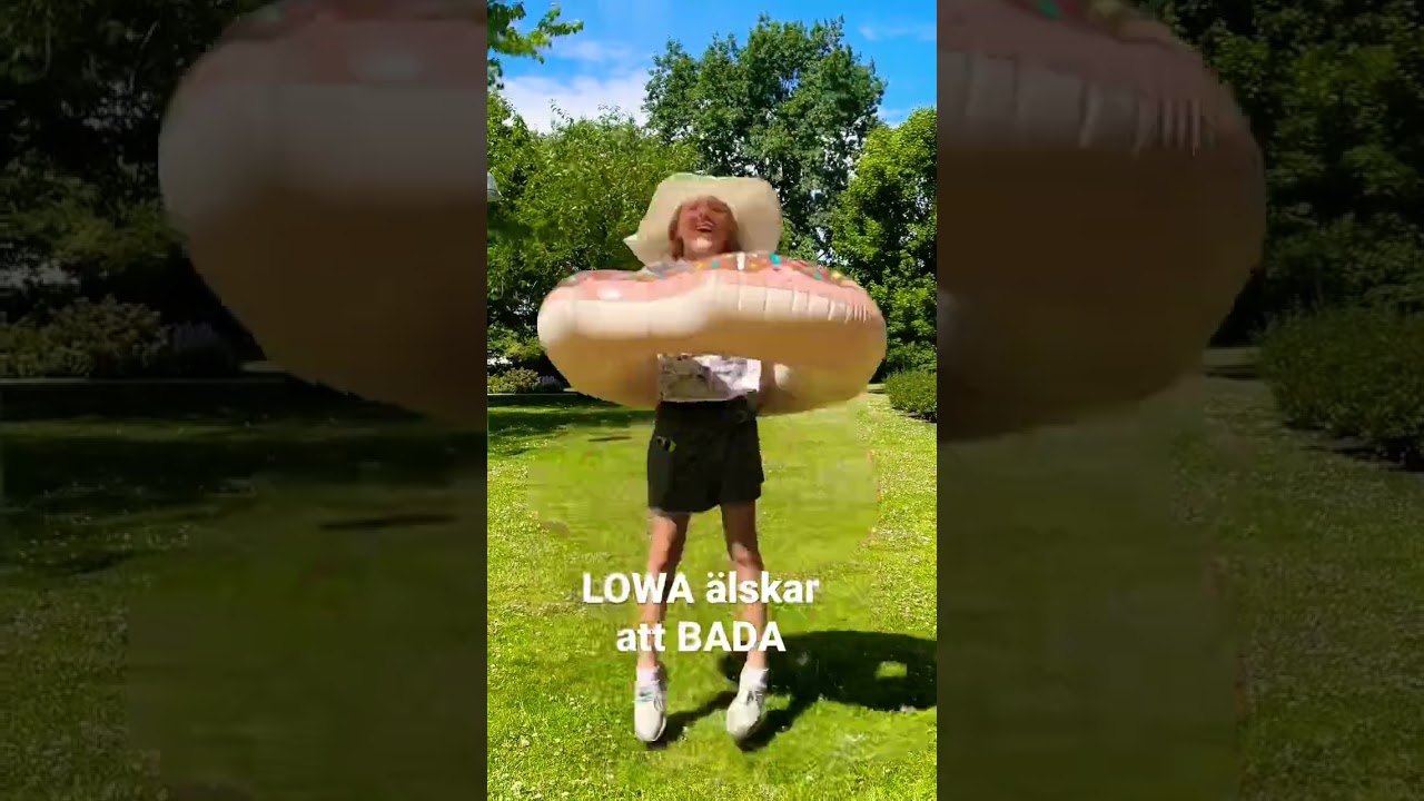 Lowa &auml;lskar att bada. Kolla v&aring;r kanal f&ouml;r fler filmer. #bada #familjenhilner #lowahilner