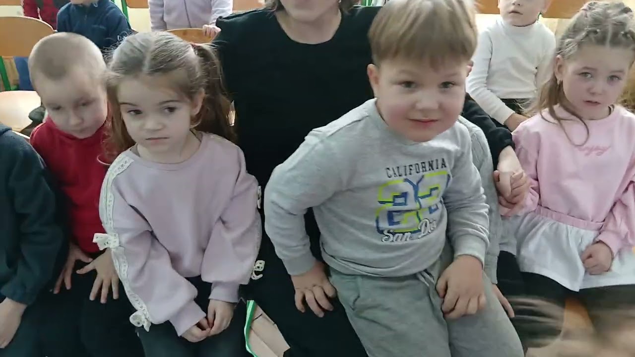 Мегатрон у дитсадку!