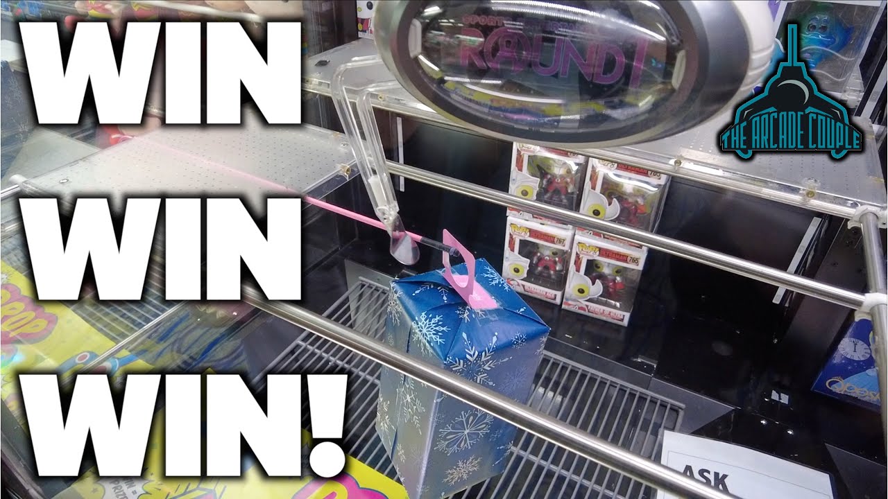 So MANY UFO Catcher Wins At Round 1 Arcade!