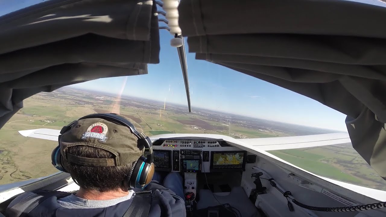 Cozy MK IV N724CZ landing KGLE RWY 36