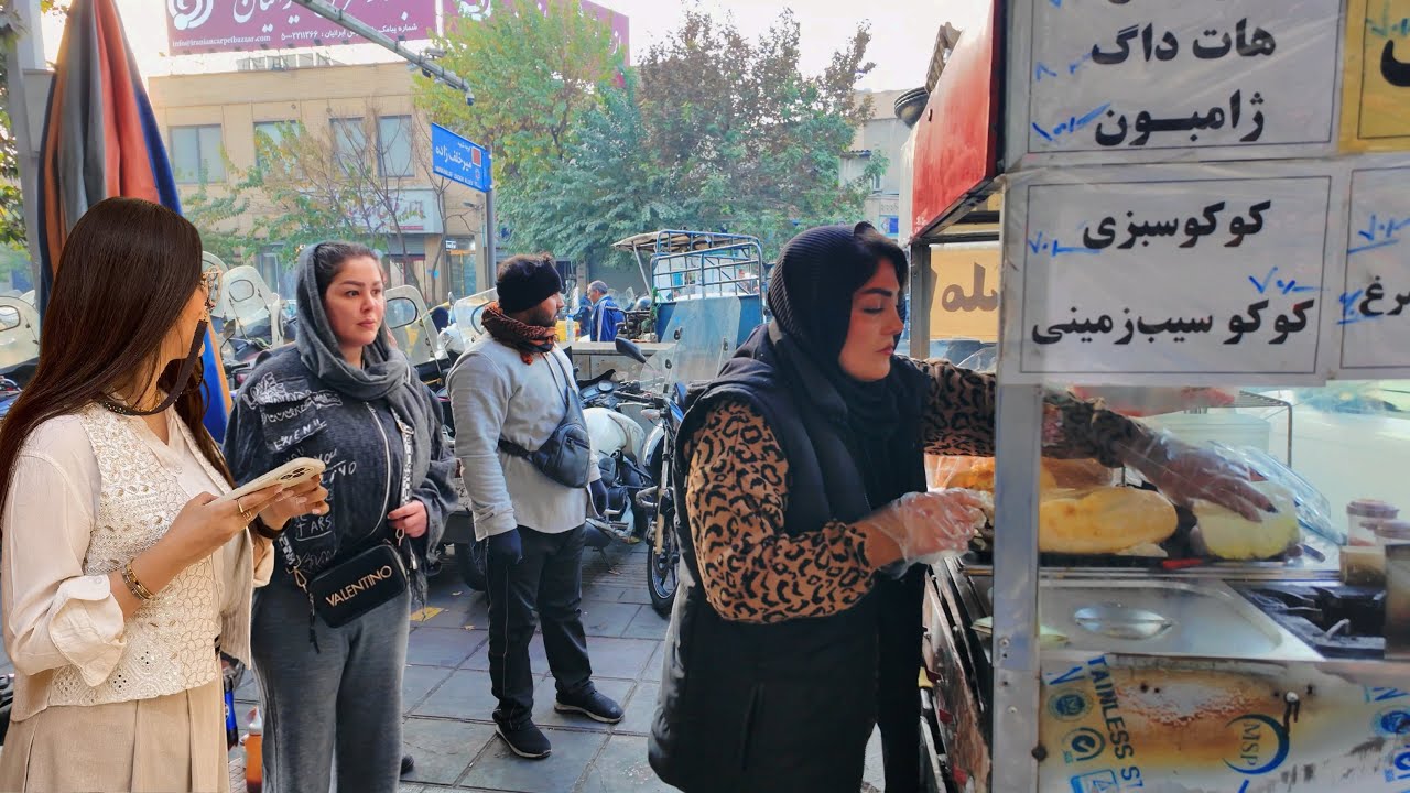 ❤️‍🔥Sold out Every Day ! This Women Cooks all Day From a Tiny cart 🇮🇷