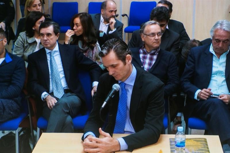 Urdangarin reconoce que inform&oacute; al rey Juan Carlos de sus proyectos