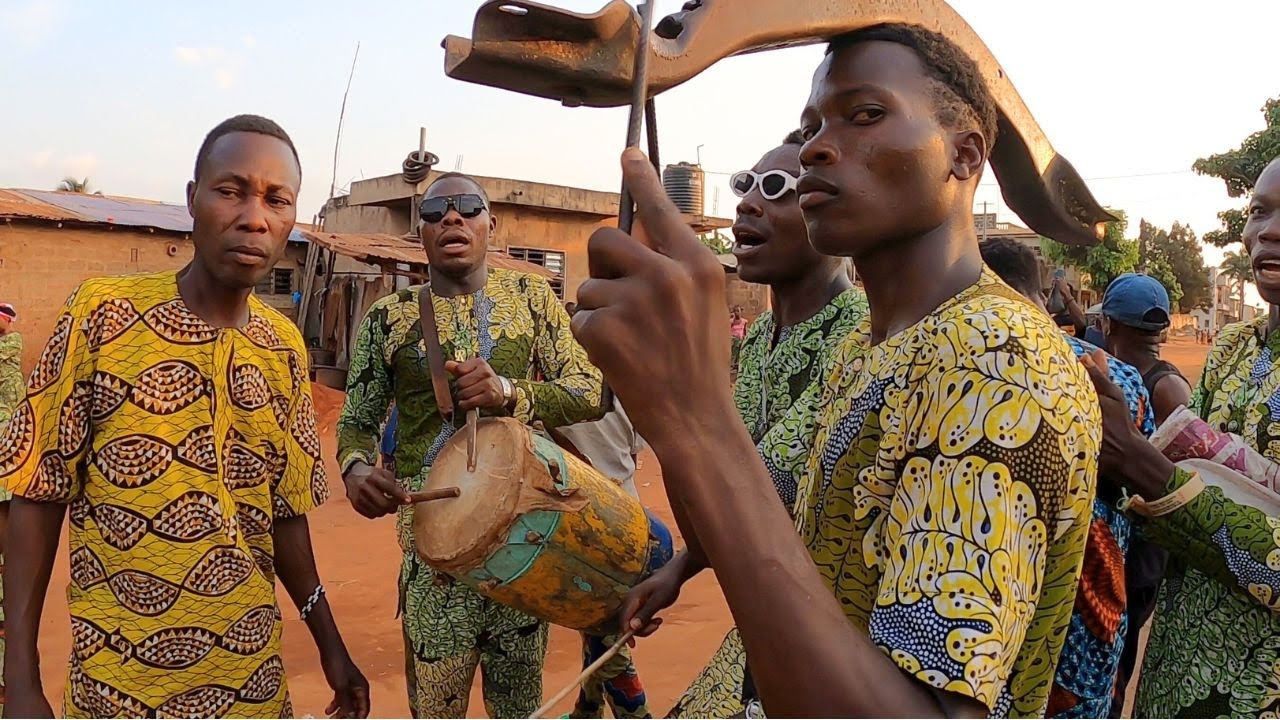 Benin Nijerya Sınırında İLGİNÇ Bir Mahalleye Geldim 🇧🇯