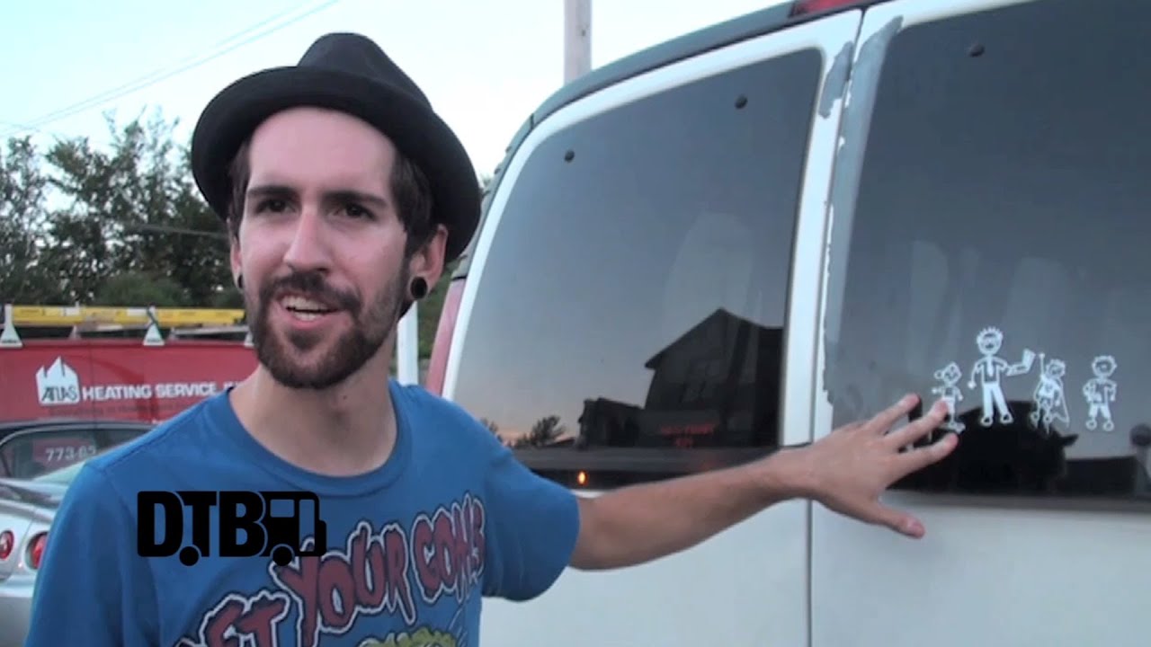 July - BUS INVADERS Ep. 586