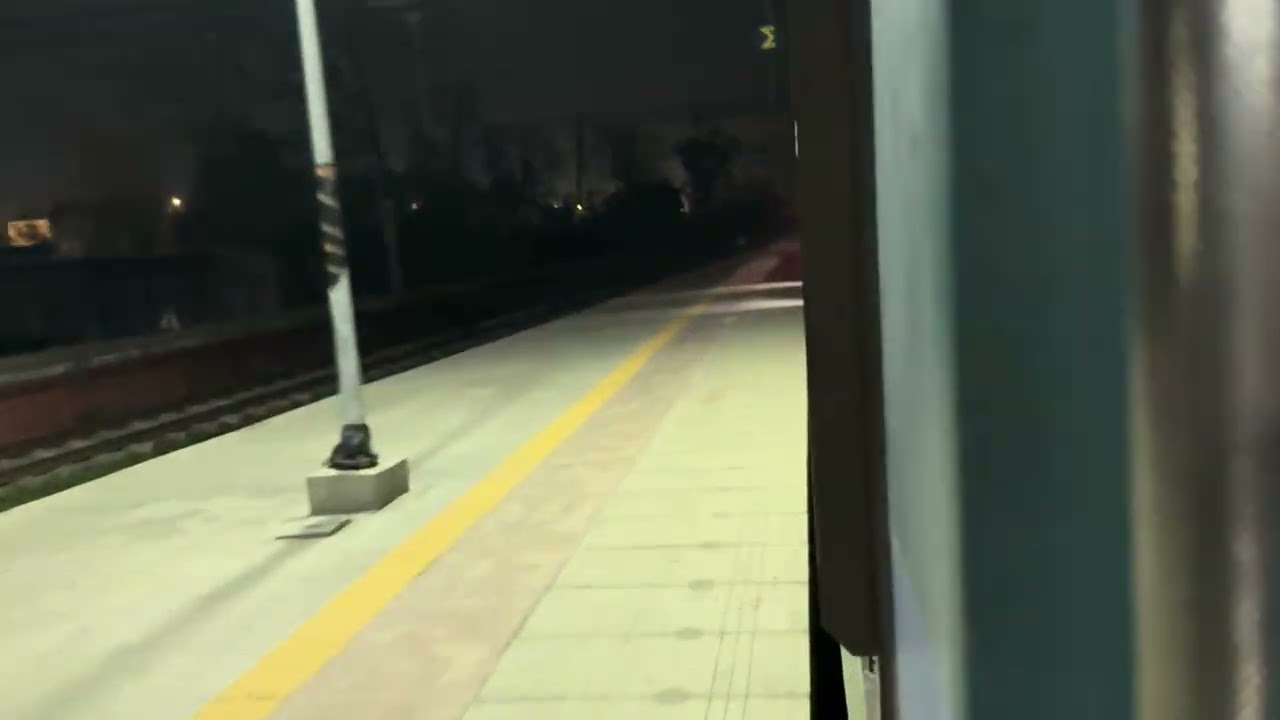 12091 Kathgodam Dehradun Jan Shatabdi express departing Rampur Junction
