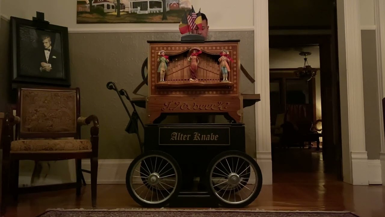 Bob Buckler’s Alter Knabe - 36 key Verbeeck organ plays ‘Le Rossignol Montmartrois’