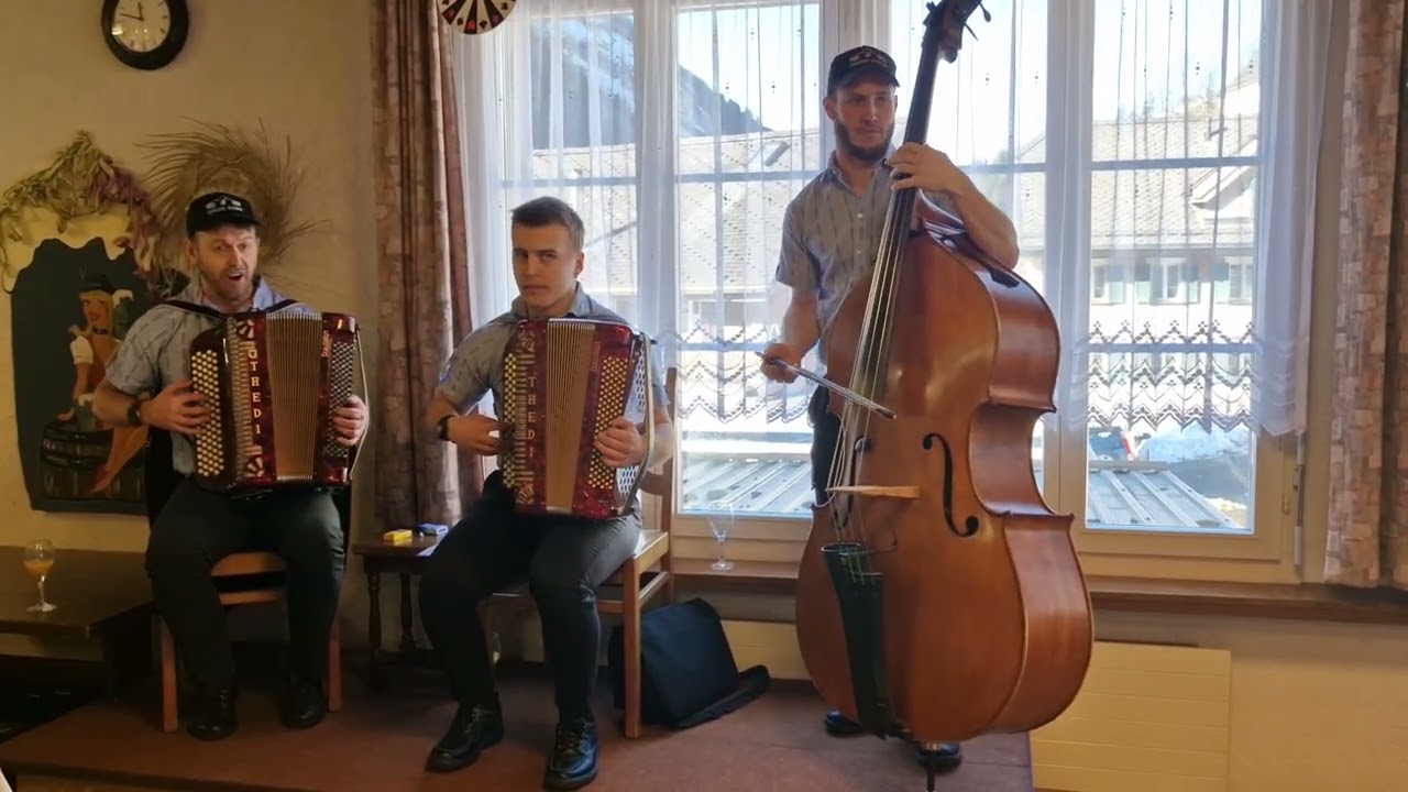 Ländlerformation Gitschä - Grüäss, im Hotel Alpina Unterschächä, www.gitschen-gruss.ch