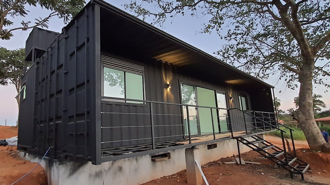 Casa container 60m2 entregue em Piracaia/SP - Azul Containers