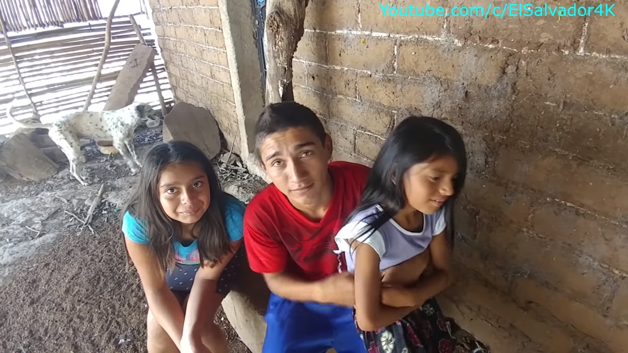Conociendo un poco la vida de Jenny, Nallely y Kukita. Jocotes Machacados. Parte 3/6