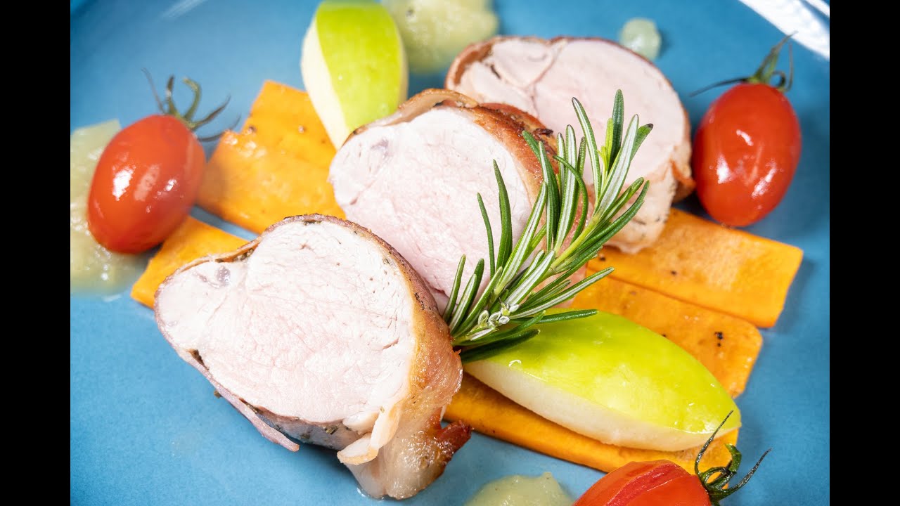 Roasted Aus Pork Tenderloin with Apple sauce