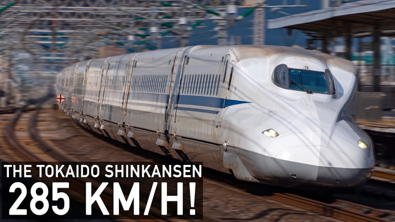 High Speed Japanese Shinkansen Trains!