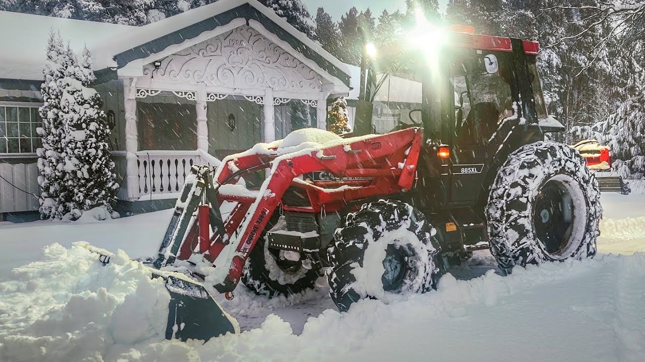 Snow plowing 20cm in Norway - Case tractor #55